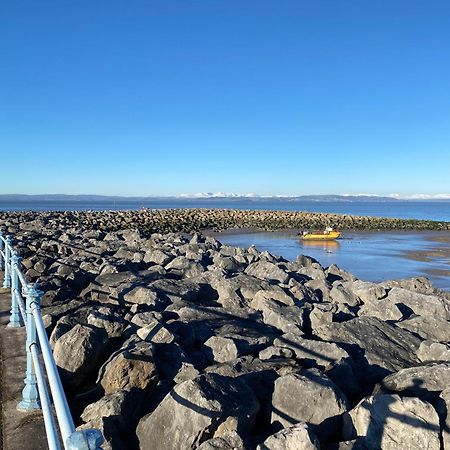 Stylish Apartments Near The Sea Front At Morecambe ヘイシャム エクステリア 写真